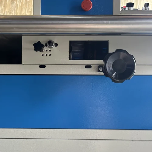 JN-105 Gravity Foam Clipper