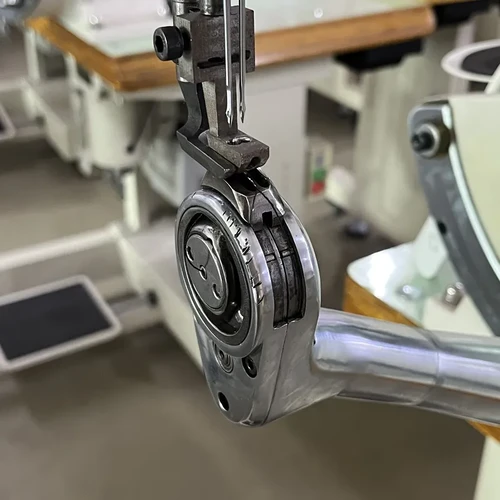 JN-168Z Double Needle Swing Arm Side Wall Stitching Machine
