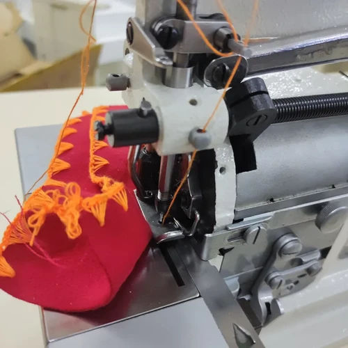 37 Shell Stitch Overlock Sewing Machine